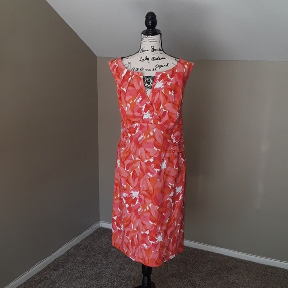Adrianna Papell Dresses & Skirts - 💥💥Host Pick - Adrianna Papell Woman Dress